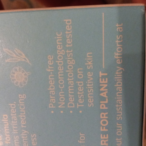 Calm + Restore Redness Relief Moisturizing Cream Sensitive Skin Fragrance Free - Picture 8 of 9